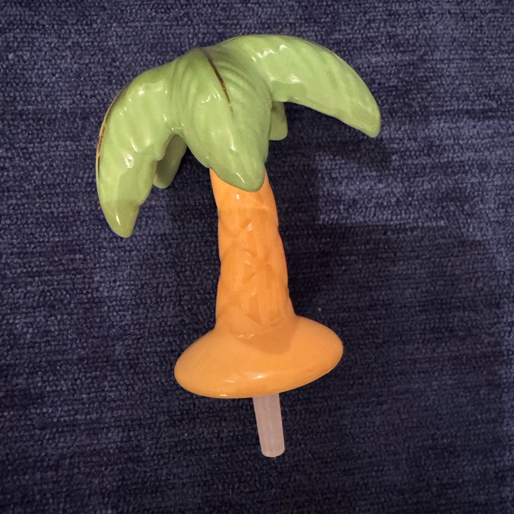 Nora Fleming in the breeze palm tree mini, like new